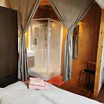 Ostend Backpackers Lodge